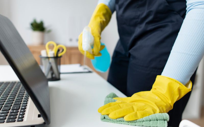 Mengatasi Tantangan Kebersihan Kantor dengan Jasa Cleaning Service
